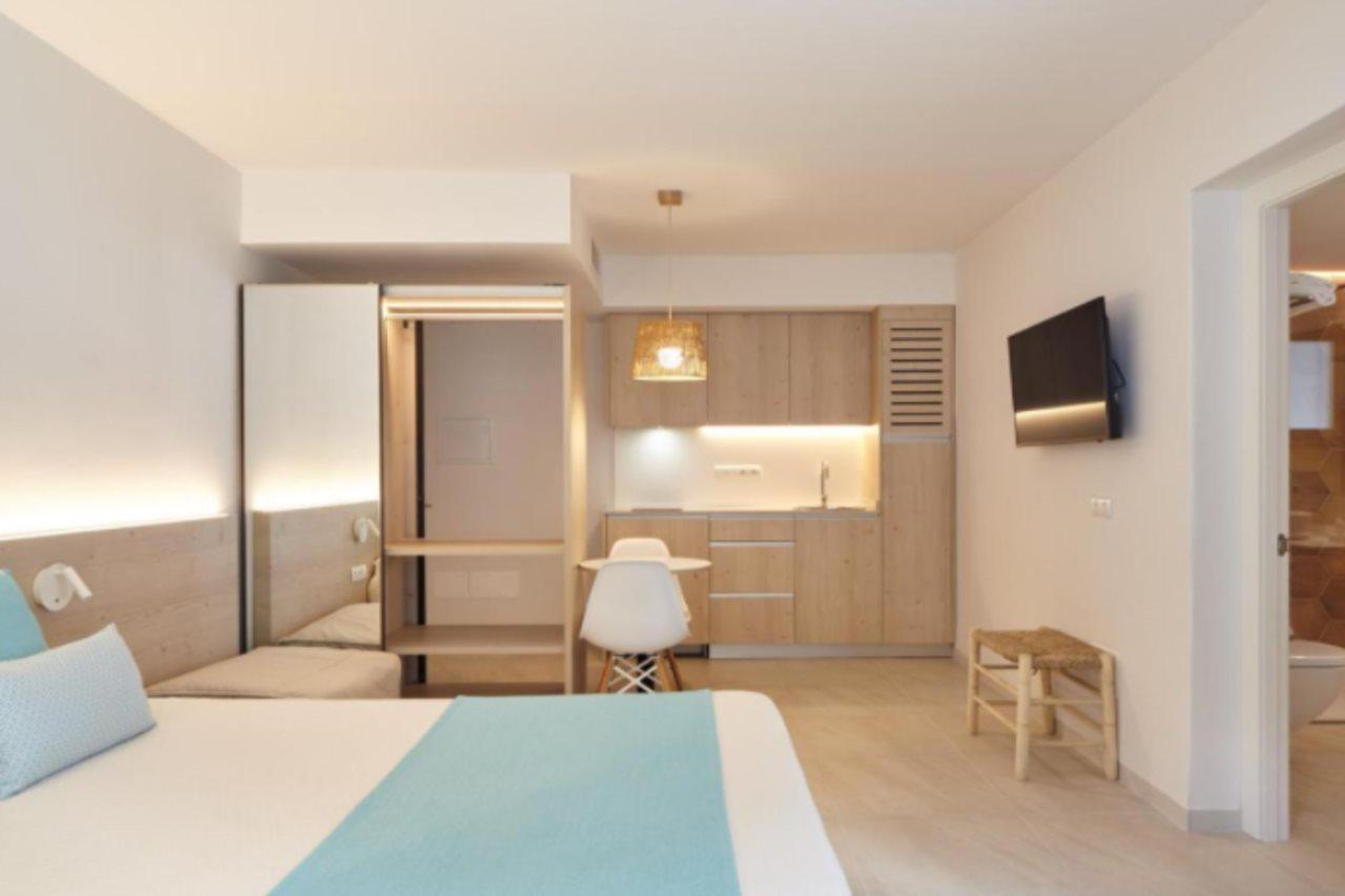 Apartamentos San Miguel Park & Esmeralda Mar Port de Sant Miguel Eksteriør billede