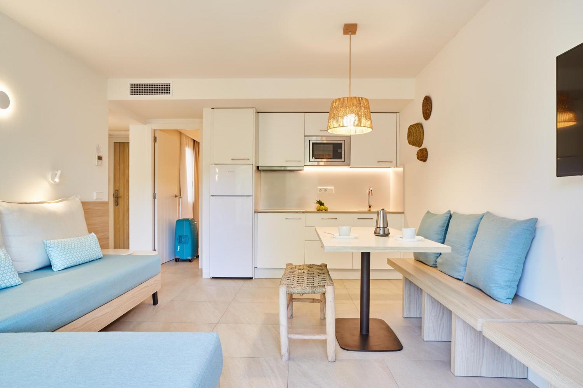 Apartamentos San Miguel Park & Esmeralda Mar Port de Sant Miguel Værelse billede