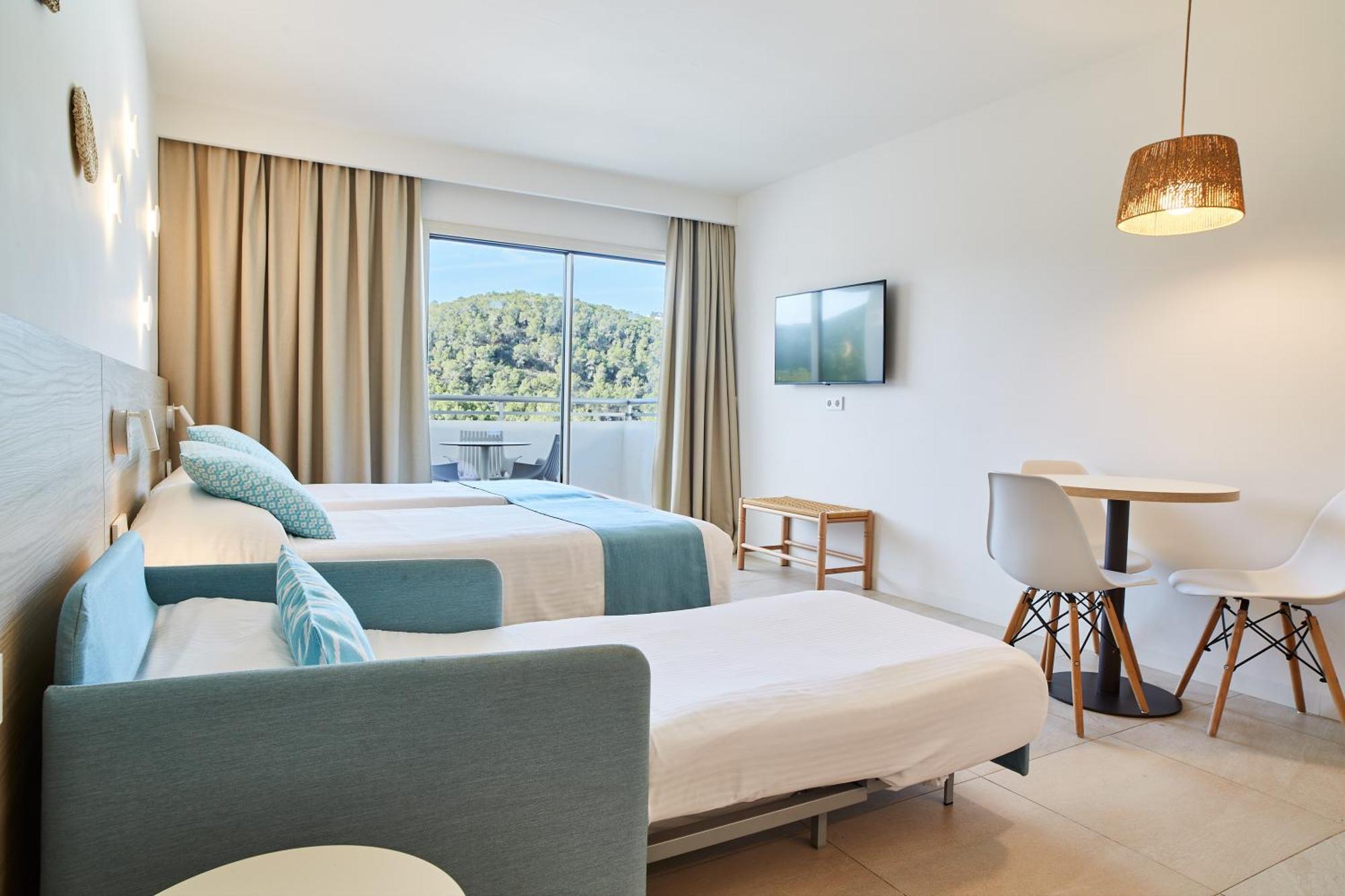 Apartamentos San Miguel Park & Esmeralda Mar Port de Sant Miguel Værelse billede