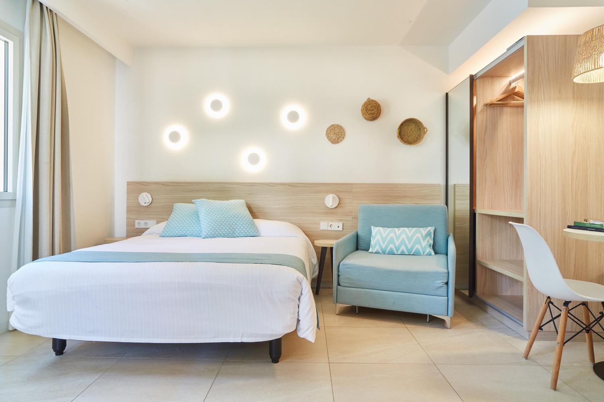 Apartamentos San Miguel Park & Esmeralda Mar Port de Sant Miguel Værelse billede