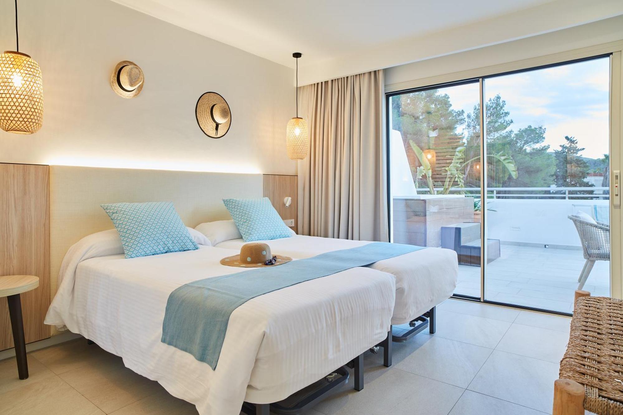 Apartamentos San Miguel Park & Esmeralda Mar Port de Sant Miguel Værelse billede